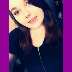 Meet your Posher, Renee